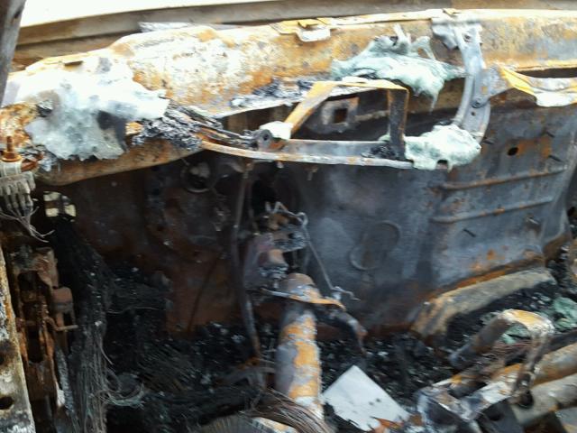 3GKEC16T81G270633 - 2001 GMC YUKON XL C BURN photo 8