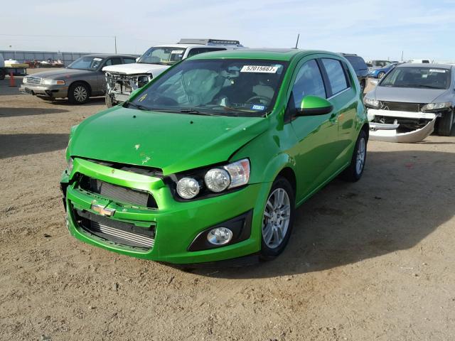 1G1JC6SB9F4112562 - 2015 CHEVROLET SONIC LT GREEN photo 2