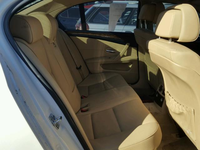 WBANU53539C118650 - 2009 BMW 528 I WHITE photo 6