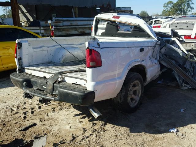 1GCCS14WX28136359 - 2002 CHEVROLET S TRUCK S1 WHITE photo 3