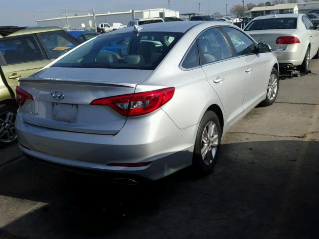 5NPE24AF3GH392883 - 2016 HYUNDAI SONATA SE SILVER photo 4