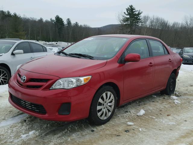 2T1BU4EE3CC890920 - 2012 TOYOTA COROLLA BA RED photo 2