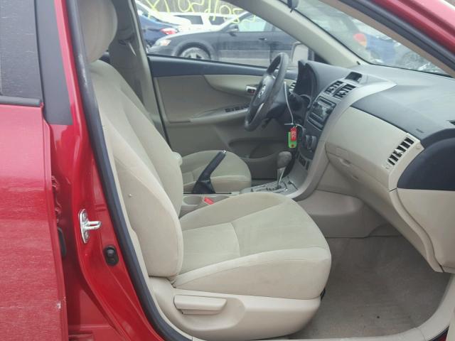 2T1BU4EE3CC890920 - 2012 TOYOTA COROLLA BA RED photo 5