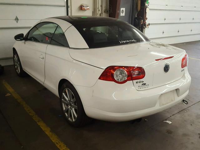 WVWBA71F49V023850 - 2009 VOLKSWAGEN EOS TURBO WHITE photo 3