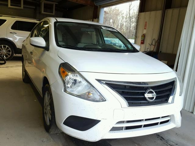 3N1CN7AP6FL880137 - 2015 NISSAN VERSA S WHITE photo 1