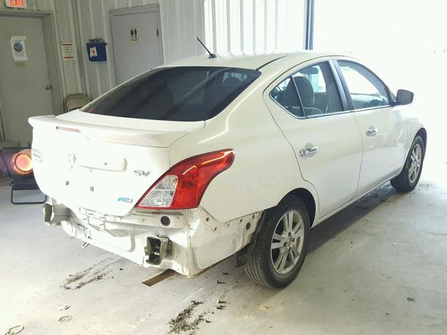 3N1CN7AP6FL880137 - 2015 NISSAN VERSA S WHITE photo 4