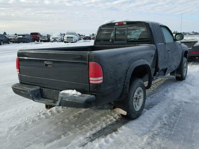 1B7GG22Y3XS180257 - 1999 DODGE DAKOTA BLACK photo 4