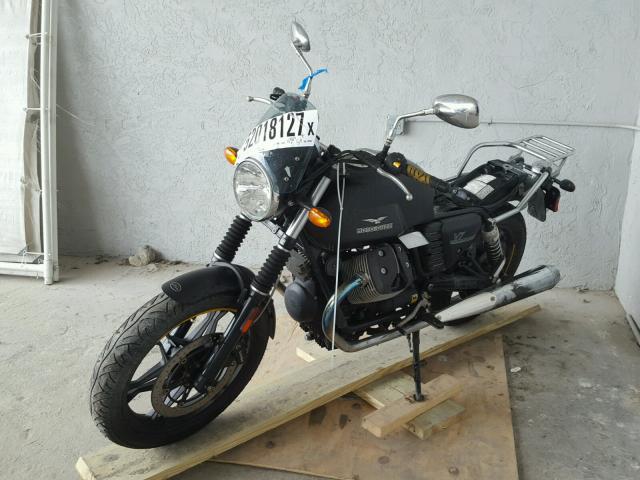 ZGULWU007DM200033 - 2013 MOTO GUZZI V7 CLASSIC BLACK photo 2