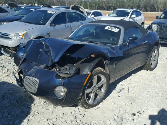 1G2MB35B98Y101062 - 2008 PONTIAC SOLSTICE BLUE photo 2