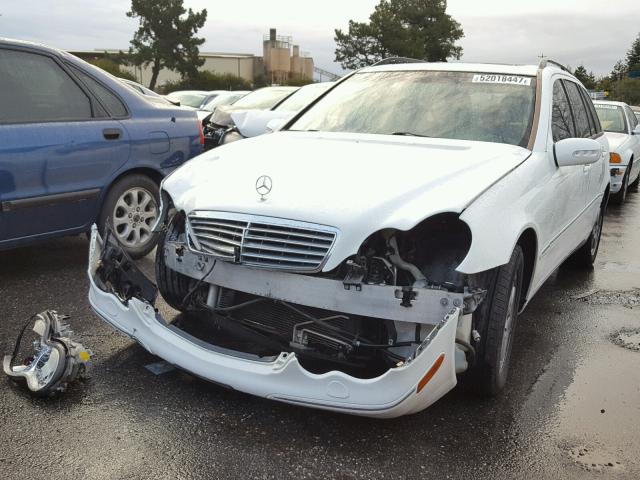 WDBRH64JX3F297994 - 2003 MERCEDES-BENZ C 320 WHITE photo 2