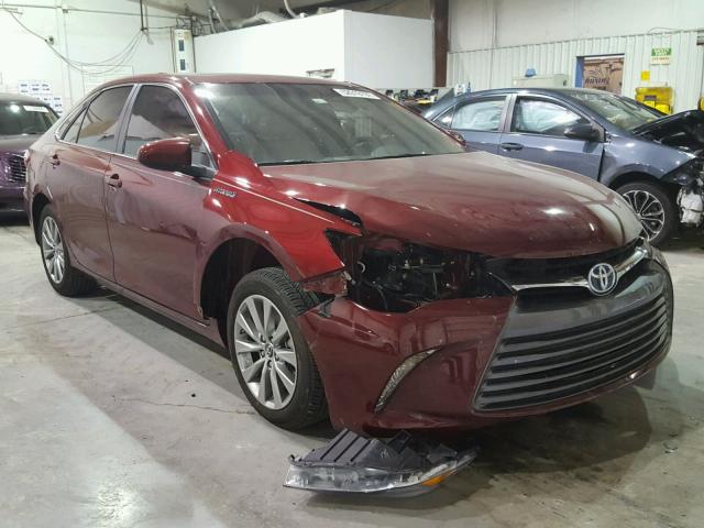 4T1BD1FKXHU215347 - 2017 TOYOTA CAMRY HYBR RED photo 1