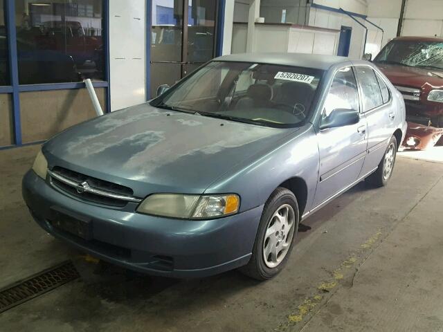 1N4DL01D2XC158560 - 1999 NISSAN ALTIMA XE BLUE photo 2