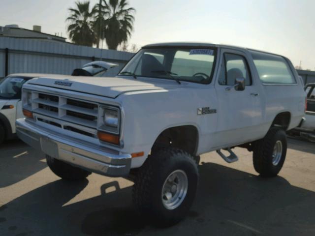 3B4GW12T5HM701178 - 1987 DODGE RAMCHARGER WHITE photo 2