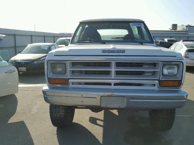 3B4GW12T5HM701178 - 1987 DODGE RAMCHARGER WHITE photo 9