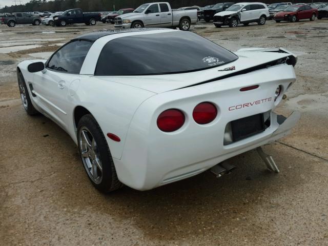 1G1YY22G1V5106106 - 1997 CHEVROLET CORVETTE WHITE photo 3