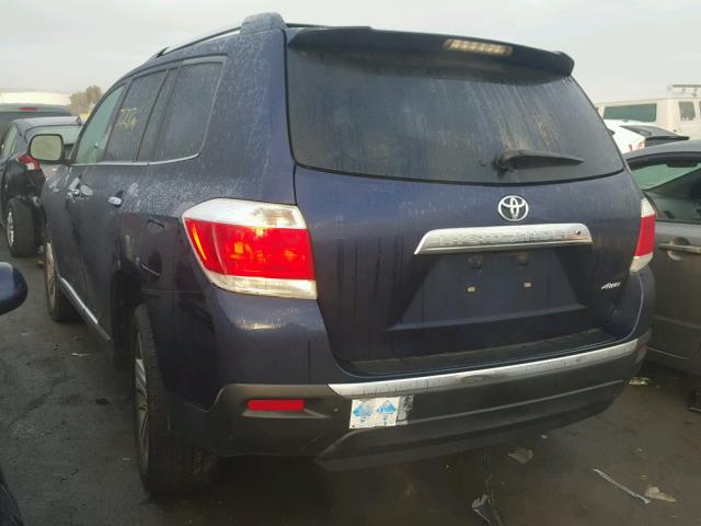 5TDDK3EH5CS131714 - 2012 TOYOTA HIGHLANDER BLUE photo 3