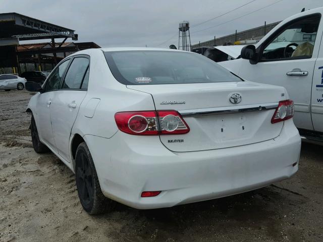 2T1BU4EE3BC750591 - 2011 TOYOTA COROLLA BA WHITE photo 3