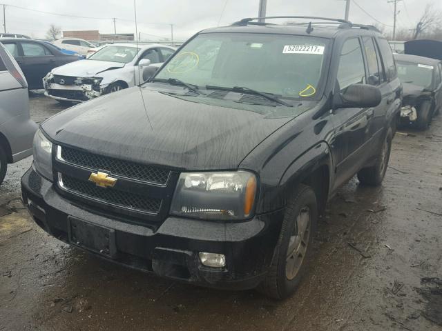 1GNDT13S272160267 - 2007 CHEVROLET TRAILBLAZE BLACK photo 2