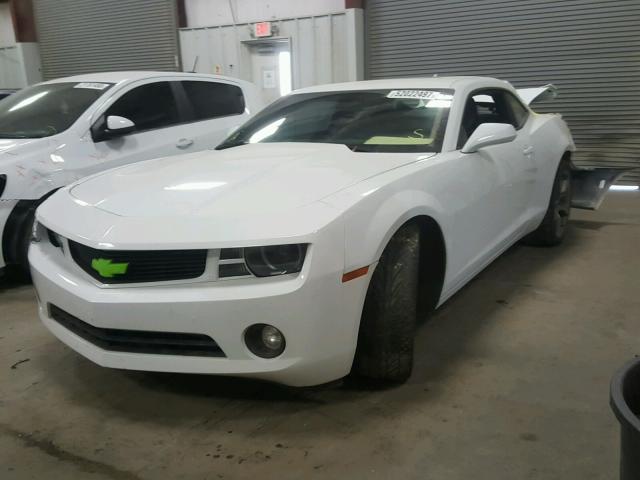 2G1FC1E39C9203336 - 2012 CHEVROLET CAMARO LT WHITE photo 2