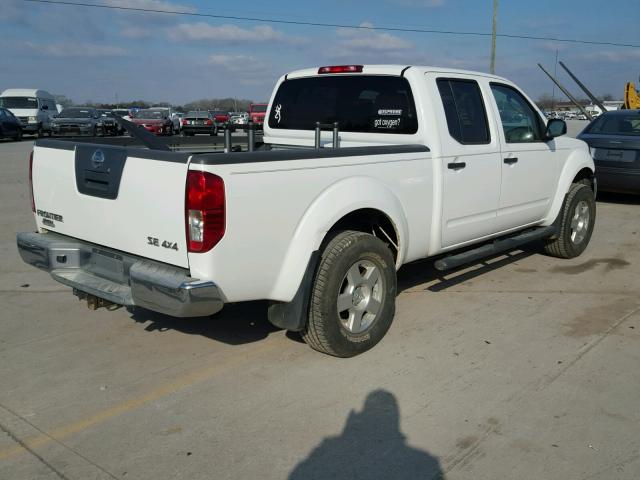 1N6AD09W57C460373 - 2007 NISSAN FRONTIER C WHITE photo 4