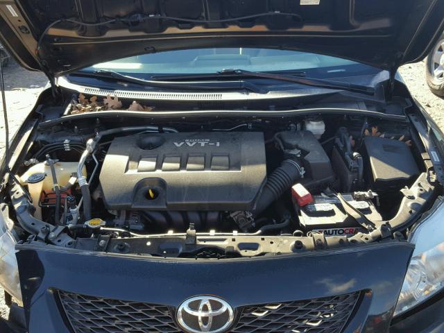 1NXBU4EE3AZ250413 - 2010 TOYOTA COROLLA BA BLACK photo 7