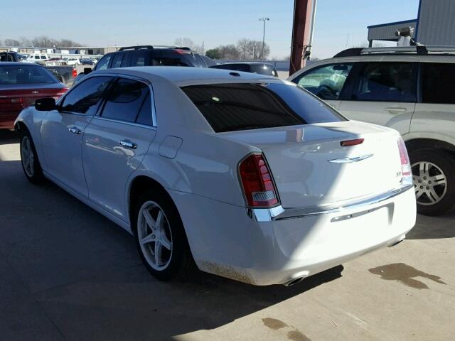 2C3CCACG0CH308079 - 2012 CHRYSLER 300 LIMITE WHITE photo 3