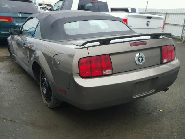 1ZVFT84N355257442 - 2005 FORD MUSTANG BROWN photo 3