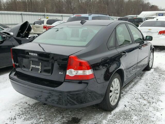 YV1MS382852086733 - 2005 VOLVO S40 2.4I BLACK photo 4