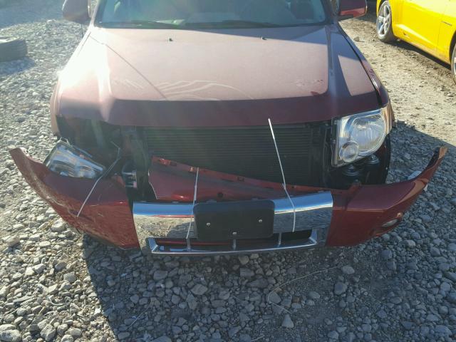 1FMCU0EG2AKB75522 - 2010 FORD ESCAPE LIM RED photo 9