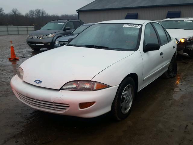 1G1JC524XV7144722 - 1997 CHEVROLET CAVALIER WHITE photo 2