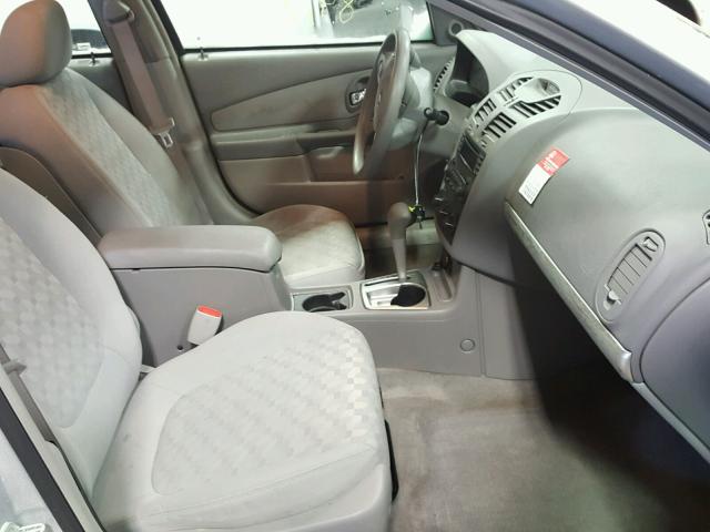 1G1ZT54835F114034 - 2005 CHEVROLET MALIBU LS SILVER photo 5