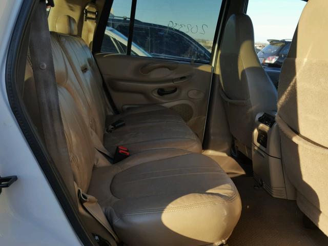 1FMRU17W91LA56638 - 2001 FORD EXPEDITION WHITE photo 6