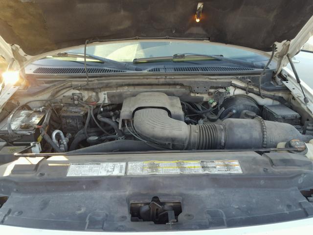 1FMRU17W91LA56638 - 2001 FORD EXPEDITION WHITE photo 7