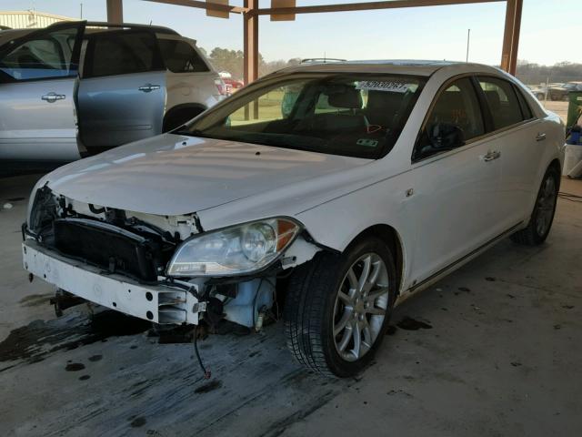 1G1ZK57718F194203 - 2008 CHEVROLET MALIBU LTZ WHITE photo 2