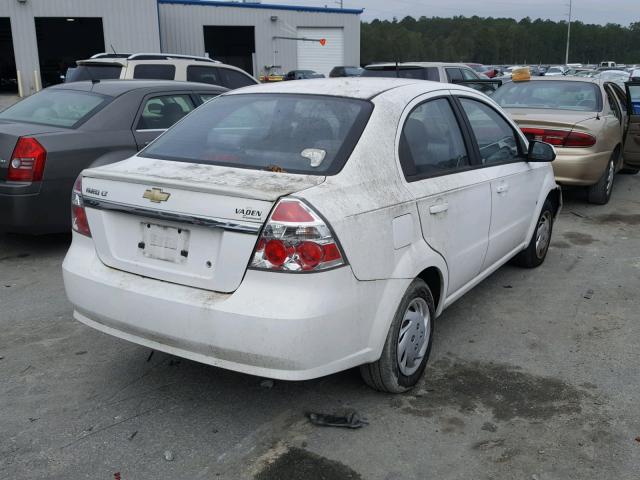 KL1TD56EX9B639951 - 2009 CHEVROLET AVEO LS WHITE photo 4