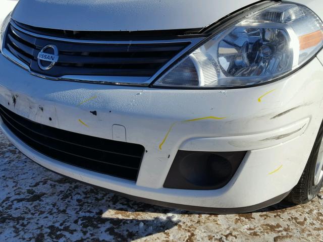 3N1BC1CP3BL508695 - 2011 NISSAN VERSA S WHITE photo 9