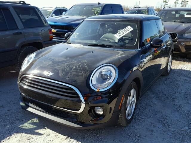 WMWXP5C5XG2D13943 - 2016 MINI COOPER BLACK photo 2