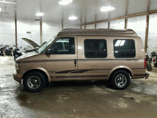 1GDDM19W9TB523878 - 1996 GMC SAFARI XT BROWN photo 10