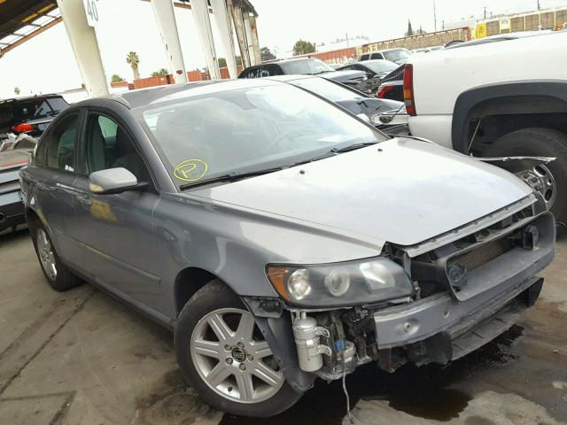 YV1MS382942007097 - 2004 VOLVO S40 2.4I GRAY photo 1