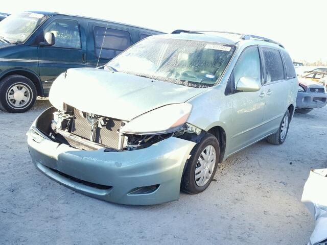 5TDZK23C49S246448 - 2009 TOYOTA SIENNA CE GREEN photo 2