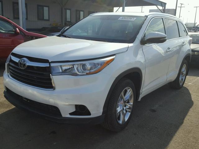 5TDDKRFH8FS126576 - 2015 TOYOTA HIGHLANDER WHITE photo 2