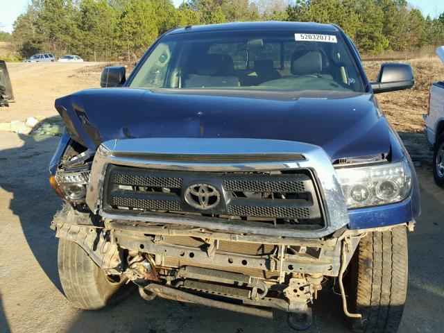 5TFUW5F16AX152015 - 2010 TOYOTA TUNDRA DOU BLUE photo 7