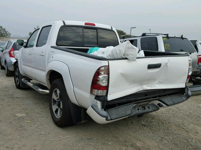 3TMJU62N99M085547 - 2009 TOYOTA TACOMA DOU WHITE photo 3