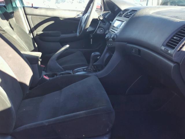 1HGCM56347A017549 - 2007 HONDA ACCORD SE SILVER photo 5