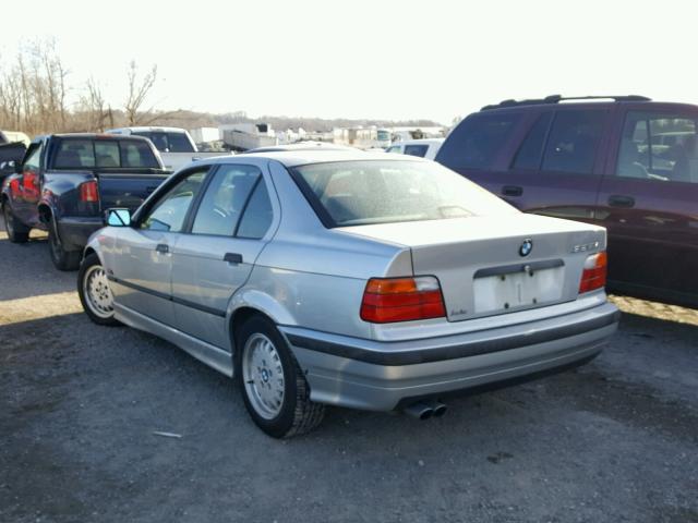 WBACD4320TAV42832 - 1996 BMW 328 I AUTO SILVER photo 3