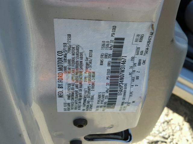 1FAHP34N07W314671 - 2007 FORD FOCUS ZX4 SILVER photo 10