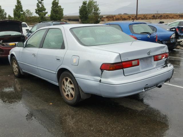 4T1BF22K4VU021625 - 1997 TOYOTA CAMRY CE SILVER photo 3