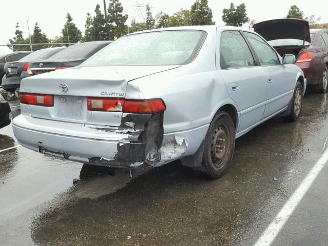 4T1BF22K4VU021625 - 1997 TOYOTA CAMRY CE SILVER photo 4