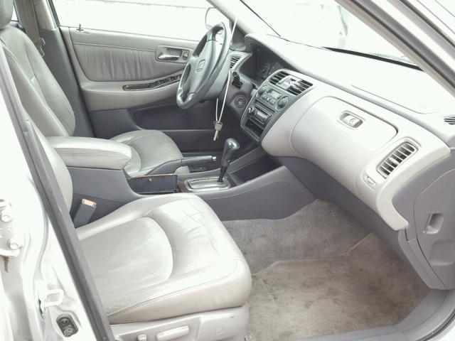 1HGCG16531A023982 - 2001 HONDA ACCORD EX SILVER photo 5