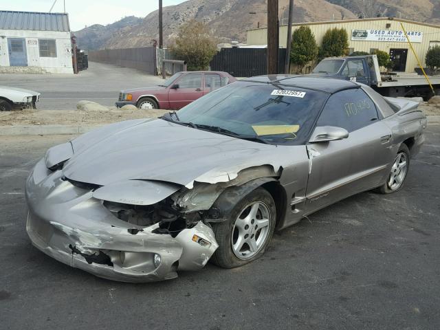 2G2FS22K4X2207616 - 1999 PONTIAC FIREBIRD SILVER photo 2